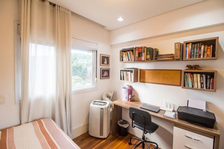 Apartamento à venda com 94m², 2 quartos e 2 vagasQuarto 2