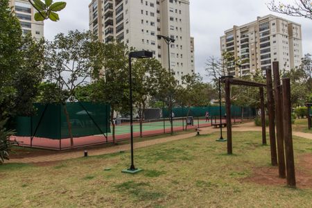 Apartamento à venda com 94m², 2 quartos e 2 vagasÁrea comum - Playground
