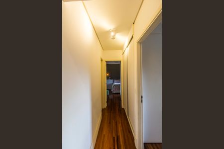 Apartamento à venda com 94m², 2 quartos e 2 vagasCorredor