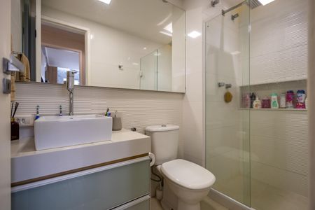 Apartamento à venda com 105m², 3 quartos e 2 vagas Apartamento à venda com 105m², 3 quartos e 2 vagasBanheiro Social