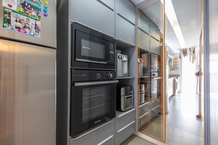 Apartamento à venda com 105m², 3 quartos e 2 vagas Apartamento à venda com 105m², 3 quartos e 2 vagasCozinha