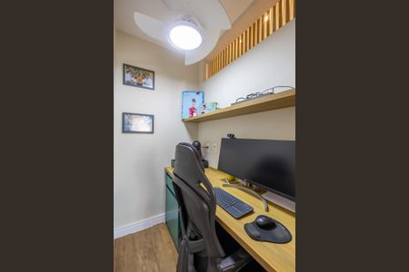 Apartamento à venda com 105m², 3 quartos e 2 vagas Apartamento à venda com 105m², 3 quartos e 2 vagasEscritório
