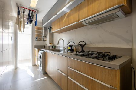 Apartamento à venda com 105m², 3 quartos e 2 vagas Apartamento à venda com 105m², 3 quartos e 2 vagasCozinha