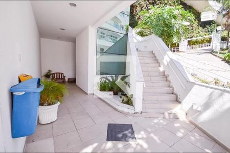 Apartamento à venda com 105m², 3 quartos e 2 vagas Apartamento à venda com 105m², 3 quartos e 2 vagasÁrea comum