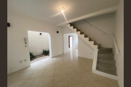Casa à venda com 155m², 4 quartos e 2 vagas