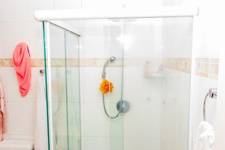 Casa à venda com 373m², 4 quartos e 6 vagas Casa à venda com 373m², 4 quartos e 6 vagasBanheiro da Suíte 1