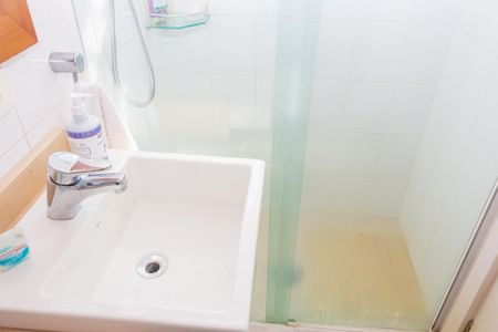 Casa à venda com 373m², 4 quartos e 6 vagas Casa à venda com 373m², 4 quartos e 6 vagasBanheiro da Suíte 4