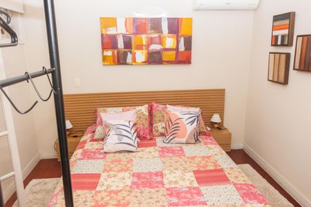 Casa à venda com 373m², 4 quartos e 6 vagas Casa à venda com 373m², 4 quartos e 6 vagasSuíte 2