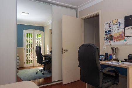 Casa à venda com 373m², 4 quartos e 6 vagas Casa à venda com 373m², 4 quartos e 6 vagasSuíte 4