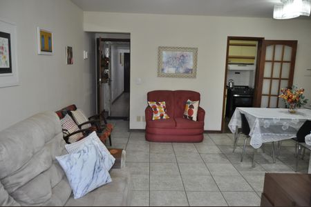 Apartamento à venda com 95m², 3 quartos e 1 vagaSala