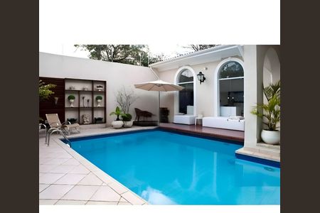 Casa à venda com 500m², 4 quartos e 6 vagasFoto 30