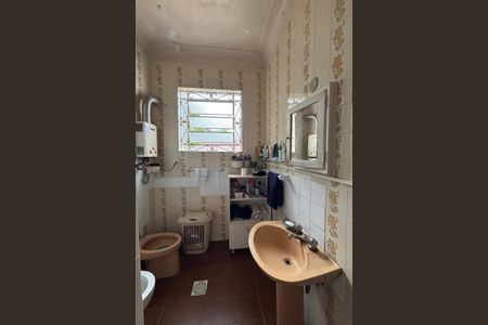 Apartamento à venda com 105m², 3 quartos e 1 vaga Apartamento à venda com 105m², 3 quartos e 1 vagaBanheiro social