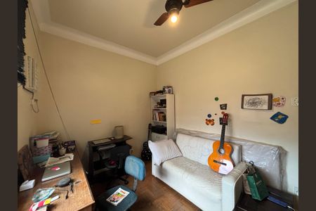 Apartamento à venda com 105m², 3 quartos e 1 vaga Apartamento à venda com 105m², 3 quartos e 1 vagaQuarto 1