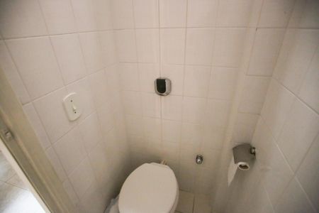 Apartamento à venda com 84m², 3 quartos e 1 vaga Apartamento à venda com 84m², 3 quartos e 1 vagaBanheiro de serviço