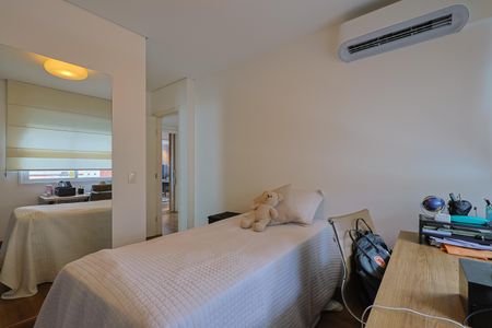 Apartamento à venda com 138m², 3 quartos e 3 vagasSuíte 1