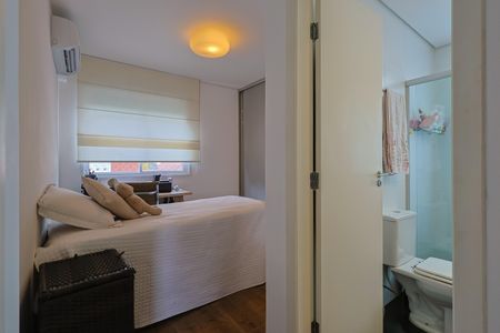 Apartamento à venda com 138m², 3 quartos e 3 vagasSuíte 1