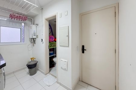 Apartamento à venda com 127m², 3 quartos e 2 vagas Apartamento à venda com 127m², 3 quartos e 2 vagasÁrea de Serviço