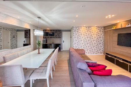 Apartamento à venda com 127m², 3 quartos e 2 vagas Apartamento à venda com 127m², 3 quartos e 2 vagasSala