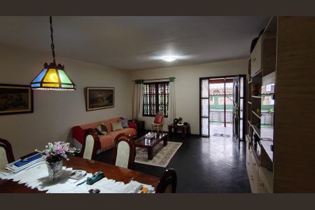 Casa de condomínio para alugar com 300m², 5 quartos e 2 vagas Casa de condomínio para alugar com 300m², 5 quartos e 2 vagasSala