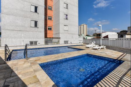 Apartamento à venda com 62m², 2 quartos e 1 vaga Apartamento à venda com 62m², 2 quartos e 1 vagaÁrea comum - Piscina