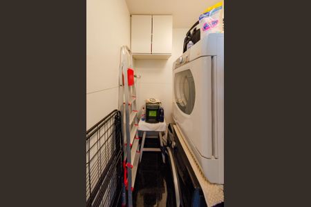 Apartamento à venda com 77m², 1 quarto e 1 vagaÁrea de serviço