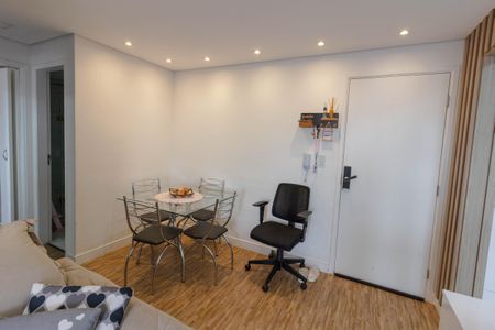 Apartamento à venda com 45m², 2 quartos e 1 vaga Apartamento à venda com 45m², 2 quartos e 1 vagaSala
