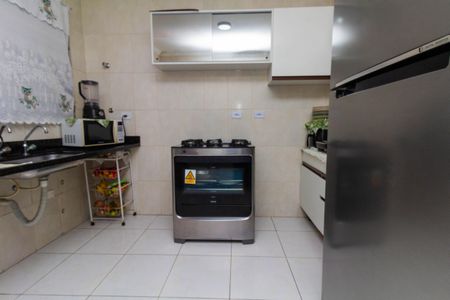 Casa à venda com 103m², 3 quartos e 2 vagas Casa à venda com 103m², 3 quartos e 2 vagasCozinha