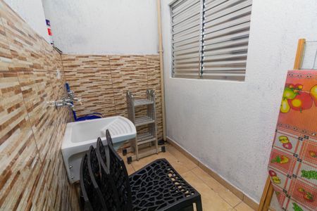 Casa à venda com 103m², 3 quartos e 2 vagas Casa à venda com 103m², 3 quartos e 2 vagasJardim de Inverno