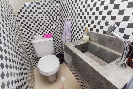 Casa à venda com 103m², 3 quartos e 2 vagas Casa à venda com 103m², 3 quartos e 2 vagasLavabo