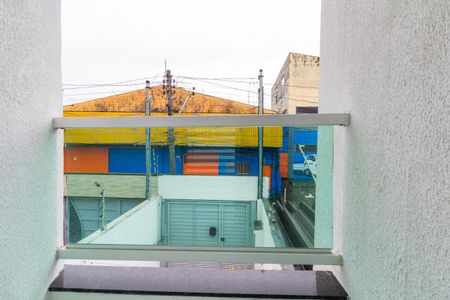 Casa à venda com 103m², 3 quartos e 2 vagas Casa à venda com 103m², 3 quartos e 2 vagasVaranda