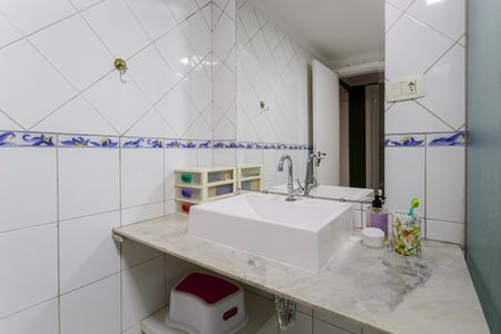 Apartamento à venda com 85m², 3 quartos e 1 vaga Apartamento à venda com 85m², 3 quartos e 1 vagaBanheiro Social