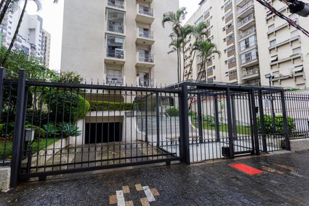 Apartamento à venda com 85m², 3 quartos e 1 vaga Apartamento à venda com 85m², 3 quartos e 1 vagaFachada