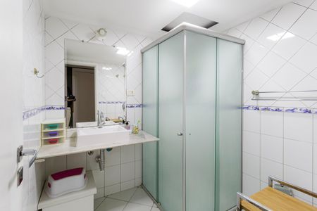 Apartamento à venda com 85m², 3 quartos e 1 vaga Apartamento à venda com 85m², 3 quartos e 1 vagaBanheiro Social