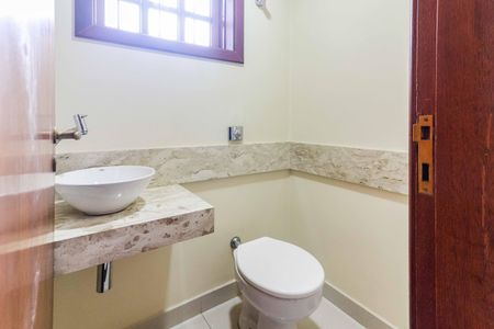 Casa à venda com 150m², 3 quartos e 2 vagas Casa à venda com 150m², 3 quartos e 2 vagasLavabo