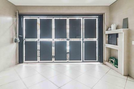 Casa à venda com 150m², 3 quartos e 2 vagas Casa à venda com 150m², 3 quartos e 2 vagasGaragem