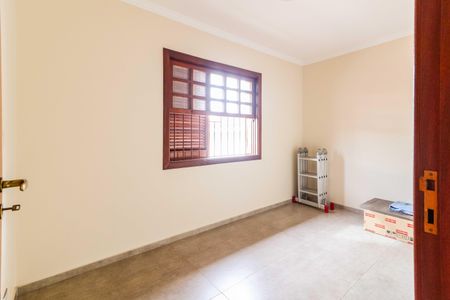 Casa à venda com 150m², 3 quartos e 2 vagas Casa à venda com 150m², 3 quartos e 2 vagasQuarto 2