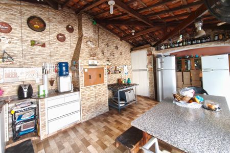 Casa à venda com 190m², 3 quartos e 4 vagas Casa à venda com 190m², 3 quartos e 4 vagasÁrea gourmet