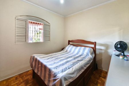 Casa à venda com 190m², 3 quartos e 4 vagas Casa à venda com 190m², 3 quartos e 4 vagasQuarto 1
