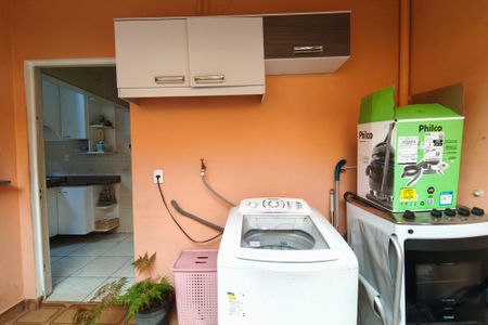 Casa à venda com 190m², 3 quartos e 4 vagas Casa à venda com 190m², 3 quartos e 4 vagasÁrea de Serviço