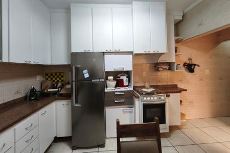 Casa à venda com 190m², 3 quartos e 4 vagas Casa à venda com 190m², 3 quartos e 4 vagasCozinha