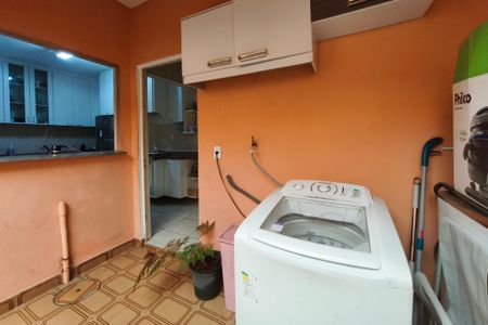 Casa à venda com 190m², 3 quartos e 4 vagas Casa à venda com 190m², 3 quartos e 4 vagasÁrea de Serviço