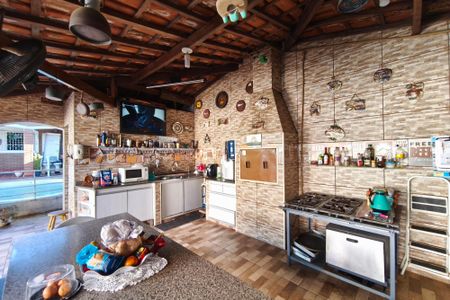 Casa à venda com 190m², 3 quartos e 4 vagas Casa à venda com 190m², 3 quartos e 4 vagasÁrea gourmet