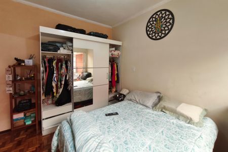 Casa à venda com 190m², 3 quartos e 4 vagas Casa à venda com 190m², 3 quartos e 4 vagasQuarto 2