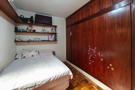 Casa à venda com 190m², 3 quartos e 4 vagas Casa à venda com 190m², 3 quartos e 4 vagasQuarto 3