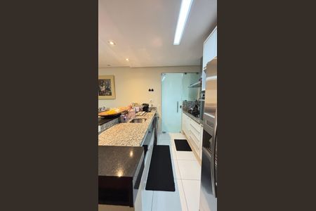 Apartamento para alugar com 100m², 2 quartos e 2 vagas Apartamento para alugar com 100m², 2 quartos e 2 vagasCozinha