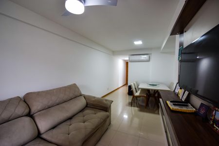 Apartamento à venda com 79m², 3 quartos e 2 vagas Apartamento à venda com 79m², 3 quartos e 2 vagasSala