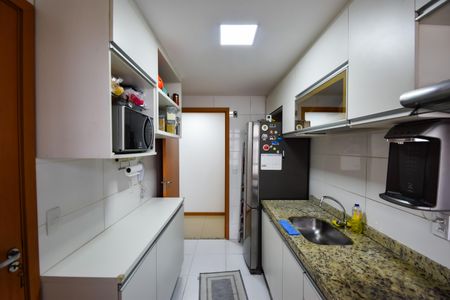 Apartamento à venda com 79m², 3 quartos e 2 vagas Apartamento à venda com 79m², 3 quartos e 2 vagasCozinha