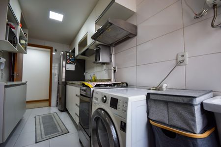 Apartamento à venda com 79m², 3 quartos e 2 vagas Apartamento à venda com 79m², 3 quartos e 2 vagasÁrea de Serviço