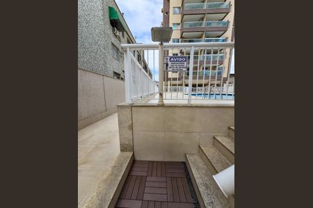 Apartamento à venda com 79m², 3 quartos e 2 vagas Apartamento à venda com 79m², 3 quartos e 2 vagasÁrea comum - Piscina