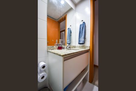 Apartamento à venda com 79m², 3 quartos e 2 vagas Apartamento à venda com 79m², 3 quartos e 2 vagasBanheiro Social